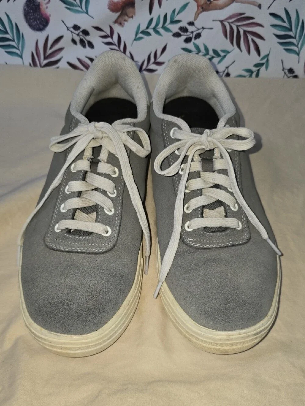 Mens Size 10 Brahma Gray and White Men's Sneakers